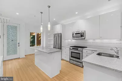 966 N Leithgow Street, Philadelphia, PA 19123 - Photo 3