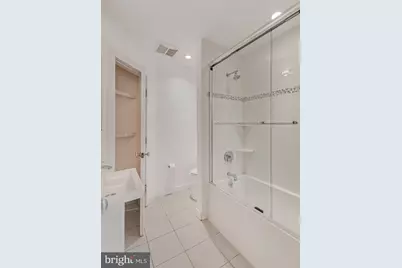966 N Leithgow Street, Philadelphia, PA 19123 - Photo 11