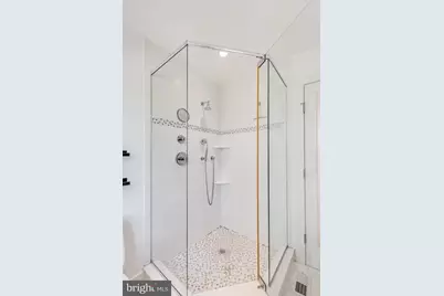 966 N Leithgow Street, Philadelphia, PA 19123 - Photo 19