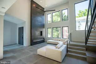 4513 Baker St, Philadelphia, PA 19127 - Photo 9