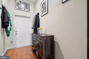 104 N 2nd St, Philadelphia, PA 19106 - Photo 3