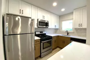 9242 Jamison Ave, Philadelphia, PA 19115 - Photo 5