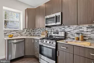 1246 S 23rd St, Philadelphia, PA 19146 - Photo 5