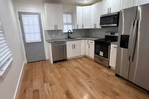 2009 N Lawrence St, Philadelphia, PA 19122 - Photo 3