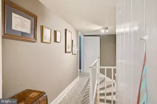 319 S Hicks St, Philadelphia, PA 19102 - Photo 15