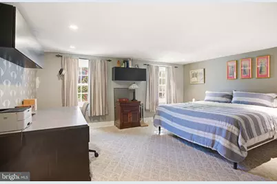 319 S Hicks Street, Philadelphia, PA 19102 - Photo 11