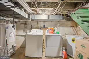 319 S Hicks St, Philadelphia, PA 19102 - Photo 33