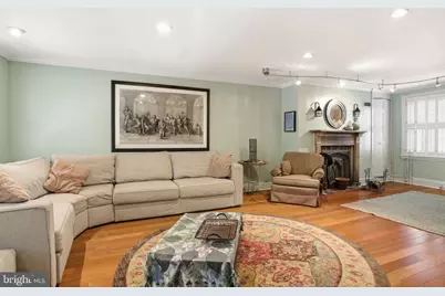 319 S Hicks Street, Philadelphia, PA 19102 - Photo 5