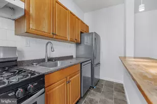 2306 Spruce St, Philadelphia, PA 19103 - Photo 7