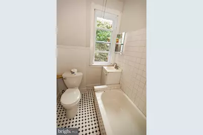 270 E Slocum Street, Philadelphia, PA 19119 - Photo 11