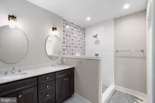 510 Mountain St, Philadelphia, PA 19148 - Photo 33