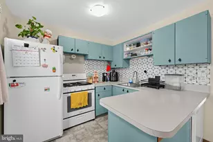 3413 Amity Rd, Philadelphia, PA 19154 - Photo 11
