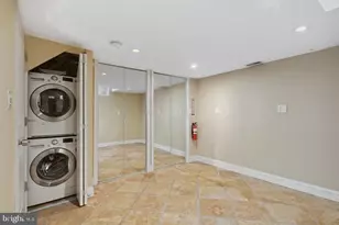 727 S 2nd Street S, Philadelphia, PA 19147 - Photo 9