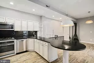727 S 2nd Street S, Philadelphia, PA 19147 - Photo 3