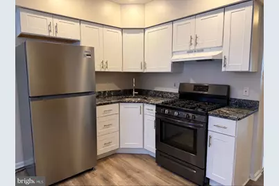 1944 S 10th Street #3RD FLOOR, Philadelphia, PA 19148 - Photo 9