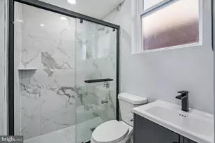 1202 Spruce St, Philadelphia, PA 19107 - Photo 11