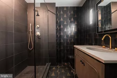 100 N 22nd Street #122, Philadelphia, PA 19103 - Photo 25
