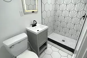 1527 S Bambrey St, Philadelphia, PA 19146 - Photo 17