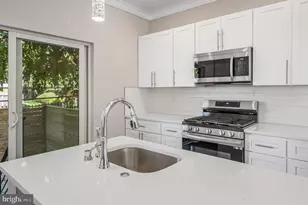 1328 S 31st St, Philadelphia, PA 19146 - Photo 13