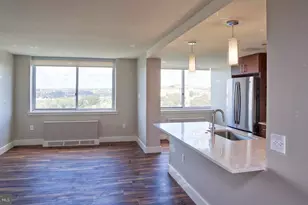 2200 Benjamin Franklin Pkwy, Philadelphia, PA 19130 - Photo 9