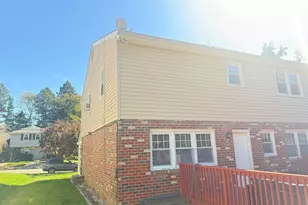 9658 Sandanne Rd, Philadelphia, PA 19115 - Photo 7