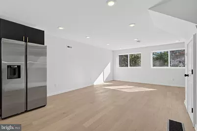 1607 Chesapeake Place, Philadelphia, PA 19122 - Photo 11
