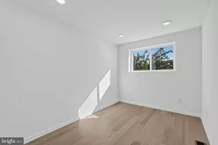 1607 Chesapeake Pl, Philadelphia, PA 19122 - Photo 21