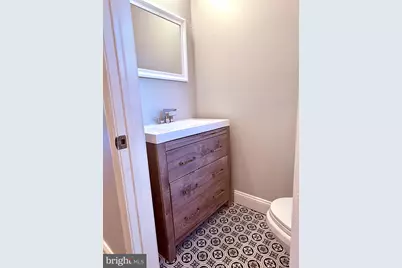 1527 W Chew Avenue, Philadelphia, PA 19141 - Photo 15