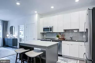 525 N Christopher Columbus Blvd, Philadelphia, PA 19123 - Photo 3