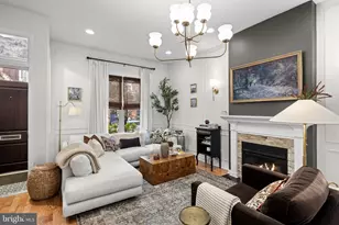 875 N 25th St, Philadelphia, PA 19130 - Photo 9