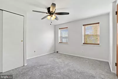 335 R Poplar Street, Philadelphia, PA 19123 - Photo 21