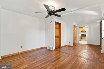 335 R Poplar Street, Philadelphia, PA 19123 - Photo 9
