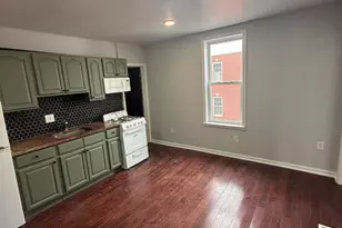 727 N 17th St, Philadelphia, PA 19130 - Photo 1