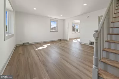 1142 Fanshawe Street, Philadelphia, PA 19111 - Photo 3