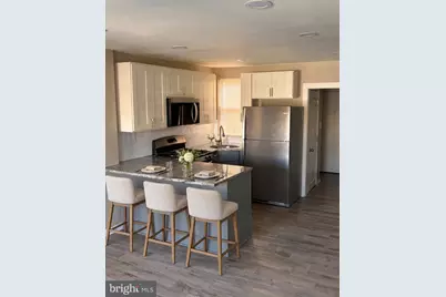 320 W Courtland Street W, Philadelphia, PA 19140 - Photo 3