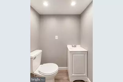 2433 S Darien Street, Philadelphia, PA 19148 - Photo 11