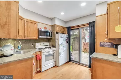 2433 S Darien Street, Philadelphia, PA 19148 - Photo 5