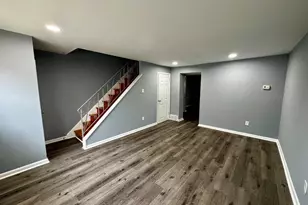 8519 Marsden St, Philadelphia, PA 19136 - Photo 3