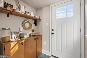 871 N 27th St, Philadelphia, PA 19130 - Photo 13