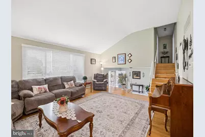 9728 Portis Road, Philadelphia, PA 19115 - Photo 5