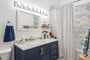 2132 Spruce St, Philadelphia, PA 19103 - Photo 9