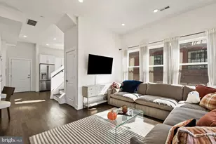 207 E Allen St, Philadelphia, PA 19125 - Photo 11