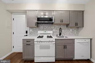 1923 Hamilton St, Philadelphia, PA 19130 - Photo 17