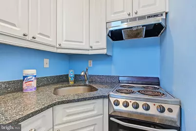 250 S 13th Street #12F, Philadelphia, PA 19107 - Photo 11