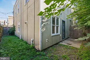 2242 Latona St, Philadelphia, PA 19146 - Photo 23