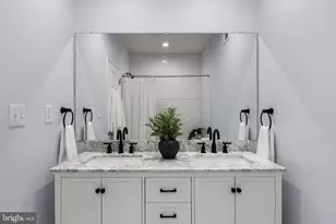 726 S Randolph St, Philadelphia, PA 19147 - Photo 25