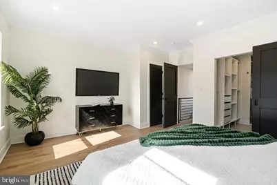 1907 Carpenter Street, Philadelphia, PA 19146 - Photo 15
