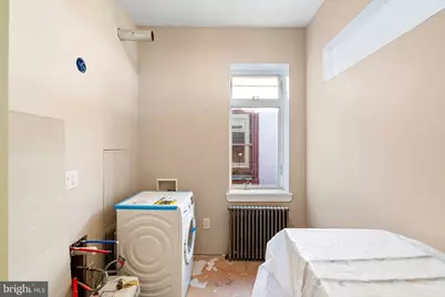 2437 Brown Street, Philadelphia, PA 19130 - Photo 19