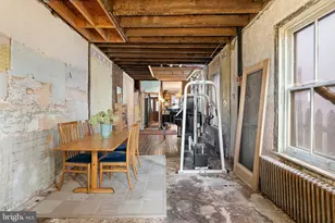 2437 Brown St, Philadelphia, PA 19130 - Photo 11