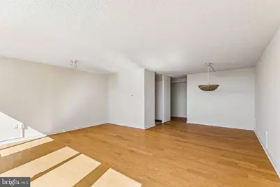 604 S Washington Square #805, Philadelphia, PA 19106 - Photo 3